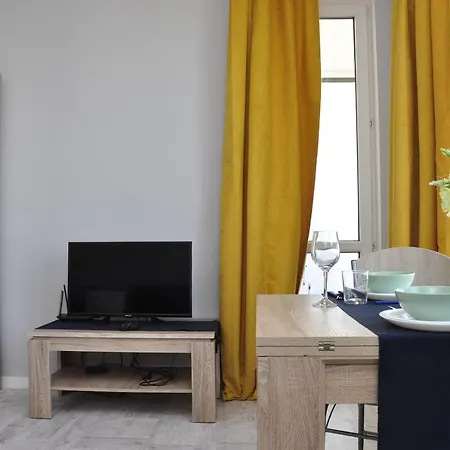 Prudentia Klobucka Apartment Warsaw